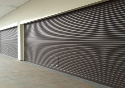 Chapa para porta de enrolar