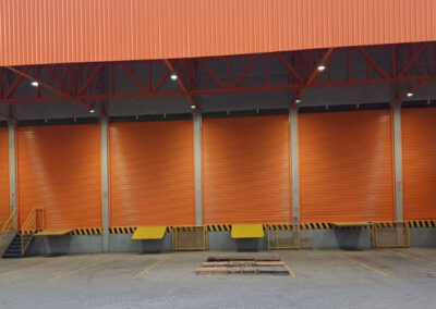 Chapa para porta de enrolar